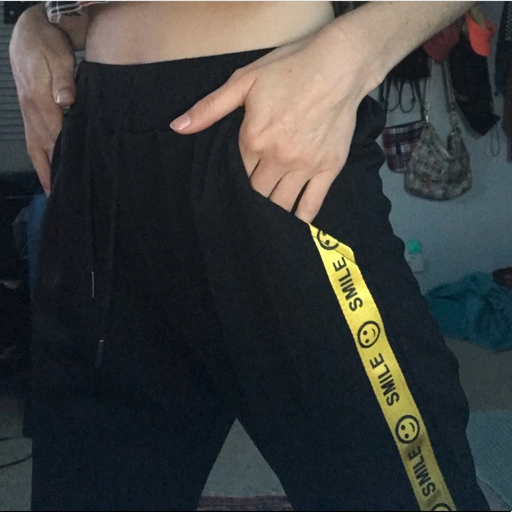 Smile joggers